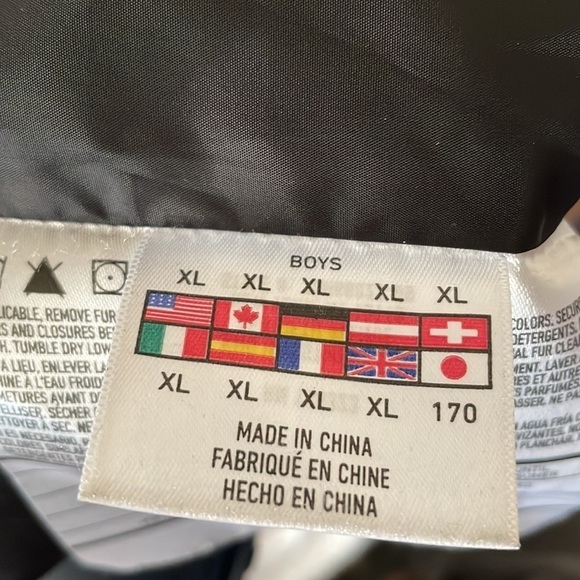 SPYDER PufferJacket Size XL - Picture 12 of 13